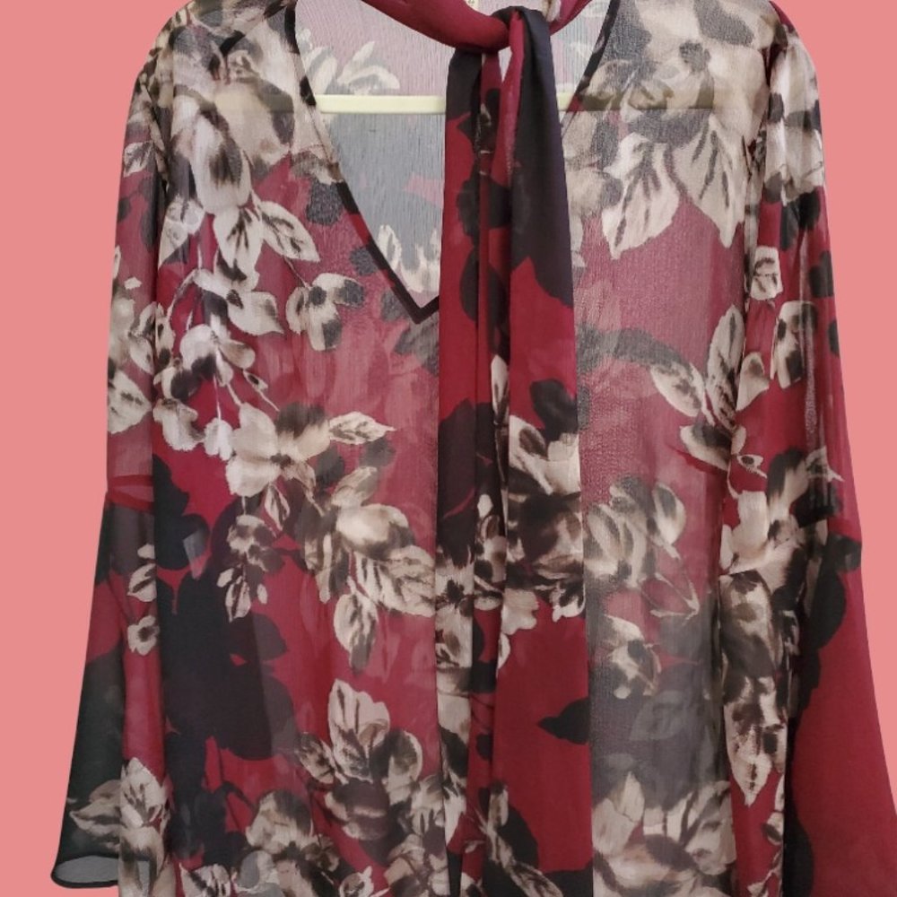 Rachel Roy floral blouse w/ neck tie - 14W/Large